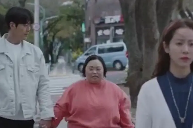 Spoiler Our Blues Episode 15: Yeong Hee Terima Kehadiran Park Jeong Jun, Yeong Ok Malah Merasa Tak Nyaman?