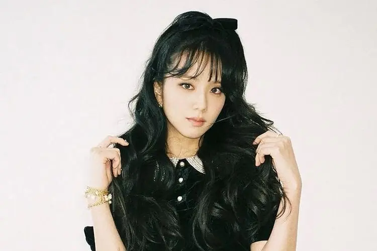 Jisoo BLACKPINK Ungkap Kekhawatirannya untuk Debut Solo: Apa yang Harus Saya Pilih?