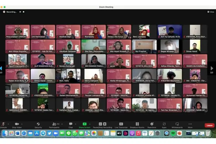 Perpustakanaan Unikom Gelar Webinar Bedah Buku âKepribadian dan Komunikasi"