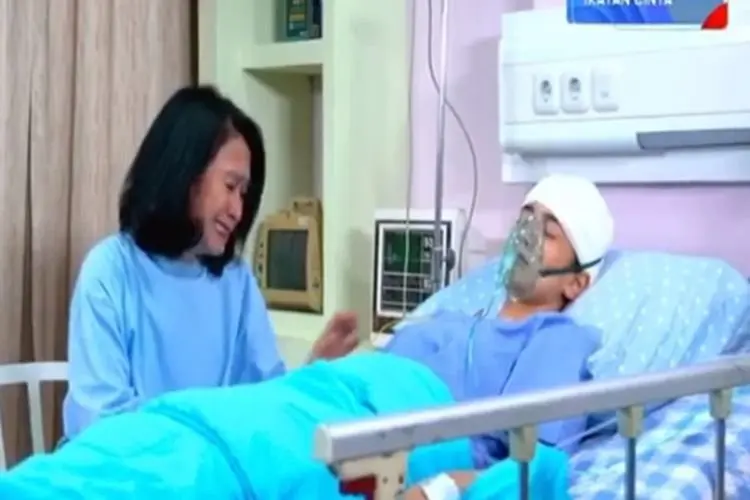 Spoiler Ikatan Cinta Rabu 25 Mei 2022: Tante Mayang Histeris, Kondisi Katrin Terus Memburuk?