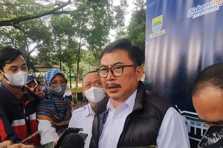 Tegas! Kadisdik Kota Bandung Hikmat Ginanjar Larang Orang Tua Siswa Beri Hadiah kepada Guru