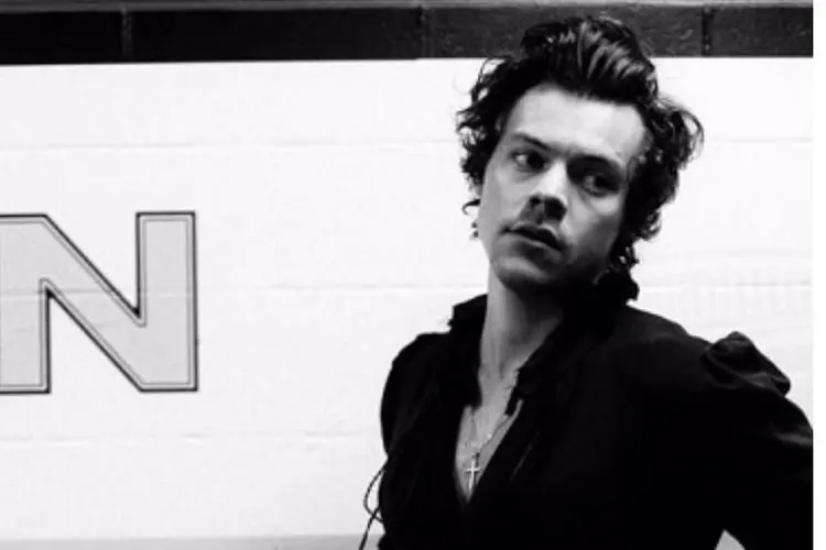 Lirik Laguâ Late Night Talking â Harry Styles