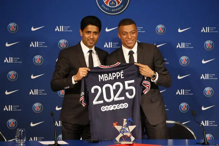 Tolak Tawaran Real Madrid, Kylian Mbappe Perpanjang Kontrak di PSG
