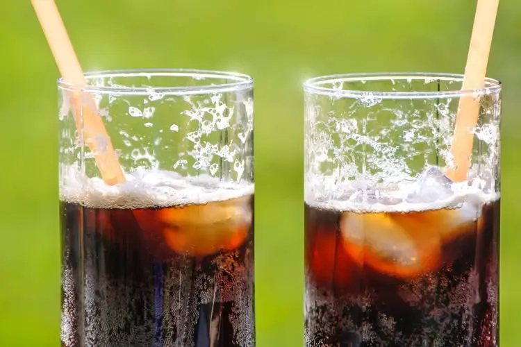 7 Dampak Buruk Konsumsi Minuman Soda Setiap Hari