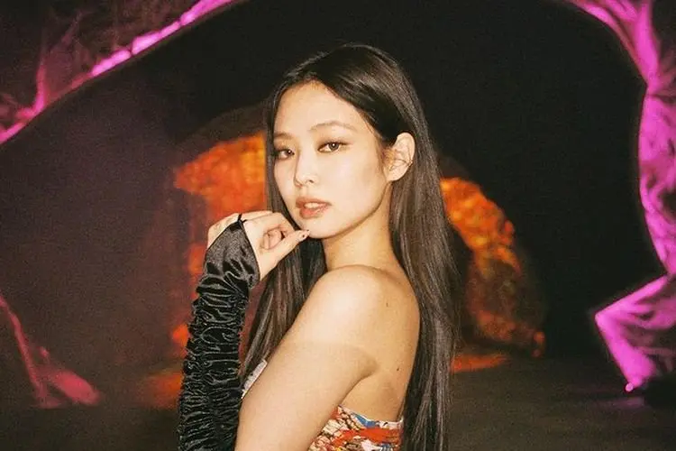 Jennie BLACKPINK Bandingkan Diri Publiknya VS Diri Pribadinya, Serta Kehidupa Nyata Para Member