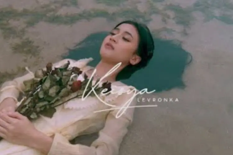 Lirik Laguâ Tak Ingin Usai â Keisya Levronka