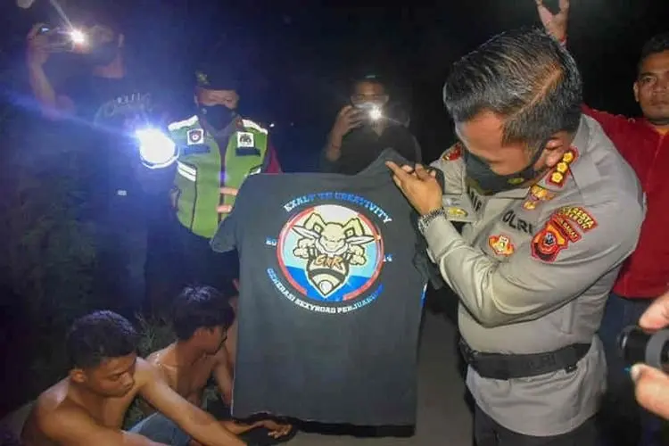 Puluhan Anggota Geng Motor Ditangkap di Cirebon, Ditemukan Sajam hingga Miras dan Obat-obatan