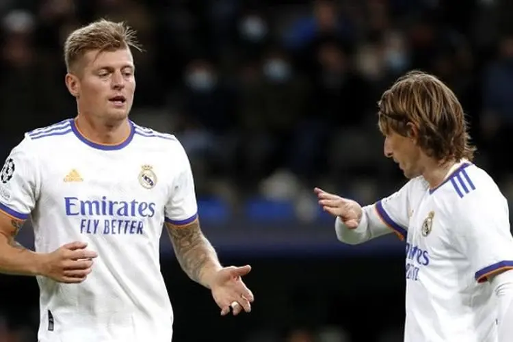 Usai Juara Liga Champions, Luka Modric dan Toni Kroos Bertahan di Real Madrid