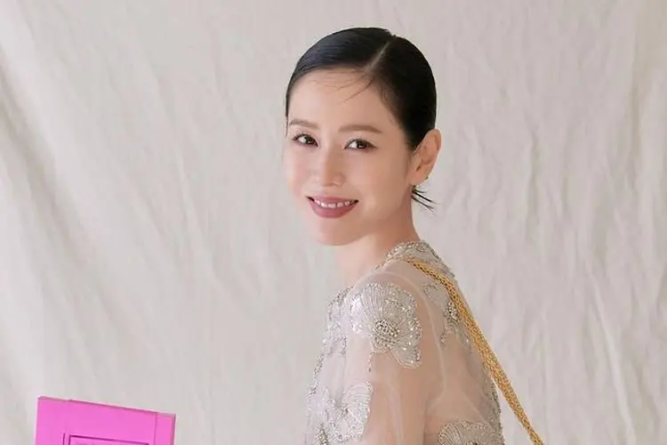 Son Ye Jin Dirumorkan Tengah Hamil, Agensi Karifikasi: Sama Sekali Tidak Benar