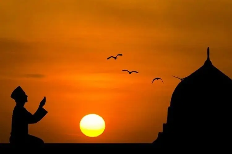 Baca Hadist Anjuran Sholat Witir Berikut Ini!