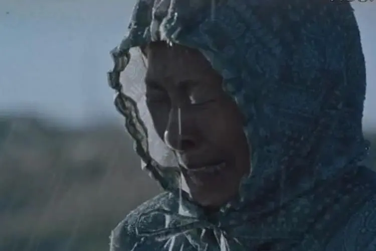 Spoiler Our Blues Episode 17: Ok Dong Mulai Putus Asa, Chun Hee Sebut Hidupnya Tak Beruntung