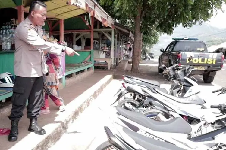 Gara-gara Pakai Knalpot Bising, Dua Pemuda Kena Teguran Kapolsek Cikancung