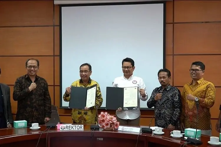 Radio UPI Resmi Mengudara! Begini Harapan sang Rektor M Solehuddin