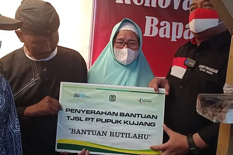 Peringati Hari Lahir Pancasila 2022, Barikade 98 Ziarah ke Makam Marhaen di Bandung