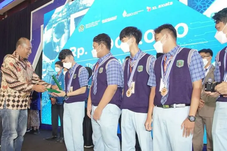 Akademi Madrasah Digital 2021, XL Axiata Fasilitasi Siswa Madrasah Aliyah Berlomba Membangun Solusi IoT
