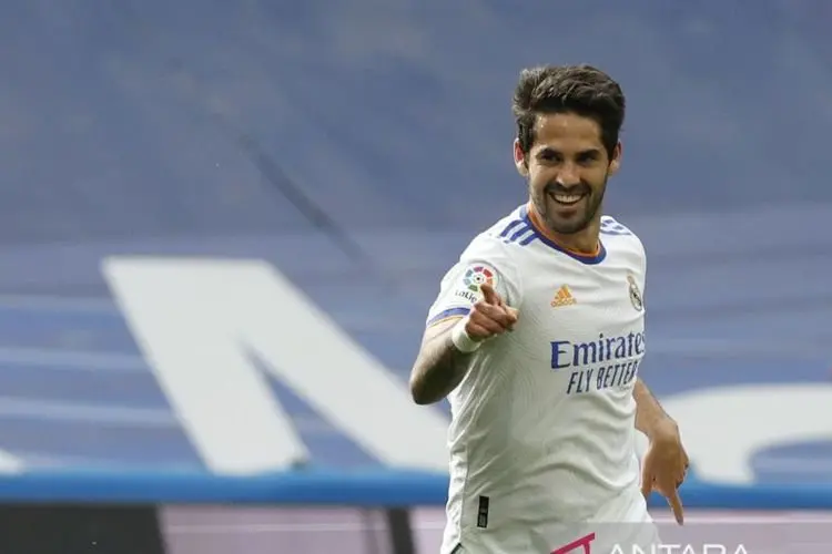 AS Roma Coba Datangkan Isco dari Real Madrid