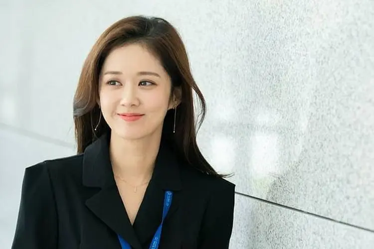 Akan Menikah, Begini Cerita Jang Na Ra Bertemu Tunangannya: Aku Jatuh Cinta pada Senyumnya yang Cantik