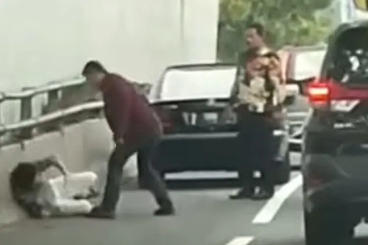 Polisi Ungkap Identitas Korban Pemukulan di Tol Gatsu
