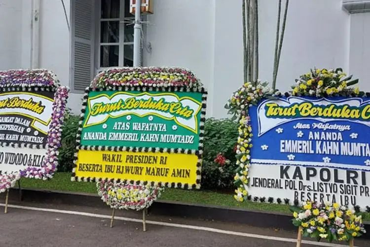 Termasuk dari Jokowi, Karangan Bunga Ucapan Belasungkawa untuk Eril Putra Ridwan Kamil Sesak di Gedung Pakuan