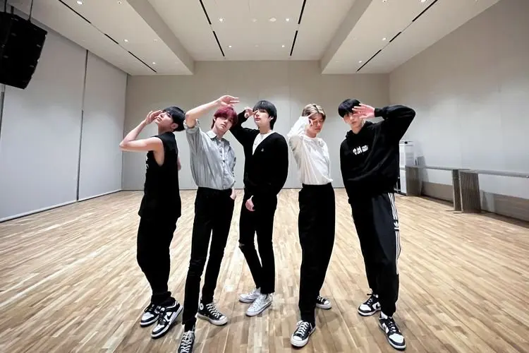 Ayo Ikutan! Bighit Music Buka Audisi untuk Boy Band Baru, Luar Korea Selatan Bisa Ikutan