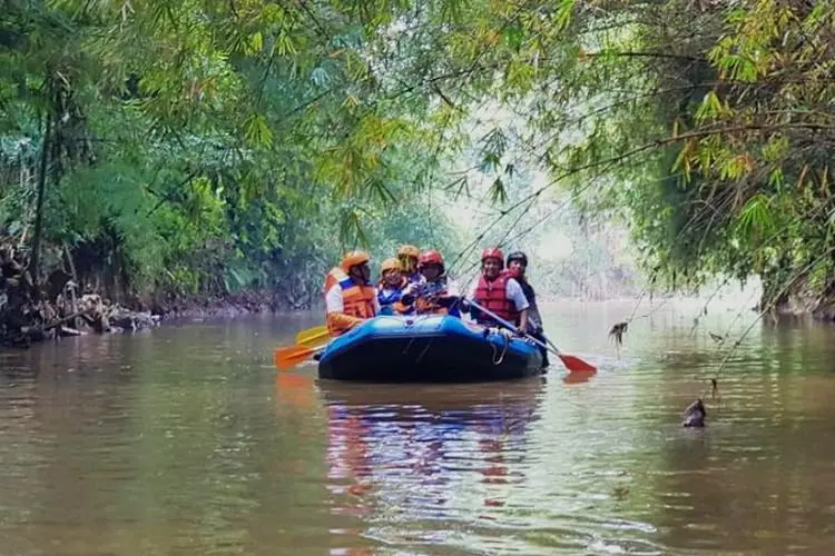 Wisata Susur Sungai Cikeas, Sumber Masalah yang Kini Jadi Anugerah