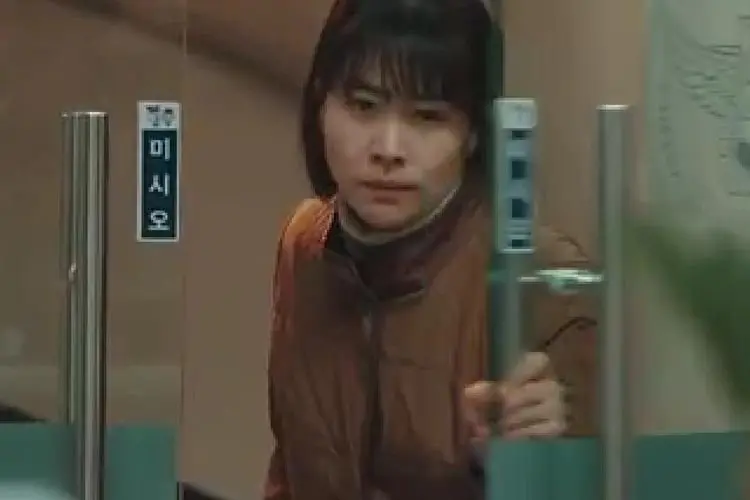 Spoiler Link Eat Love Kill Episode 2: Ibu Noh Dahyun Serahkan Diri ke Polisi Usai Jadi Pembunuh?