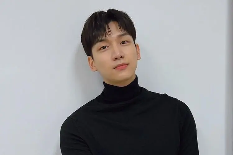 Akan Tetap Aktif dalam Kegiatan Grup, Jellyfish Entertainment Resmi Umumkan Hyuk VIXX Keluar dari Agensi