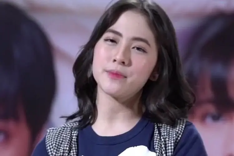 Akting Bareng Nirina Zubir, Adhisty Zara Menangis, Kenapa?