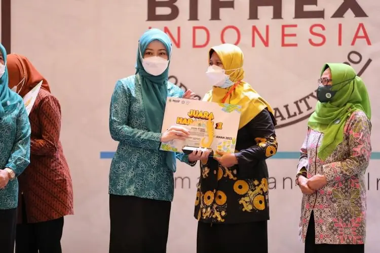 Atalia Ridwan Kamil Hadiri Bandung International Food  Hospitality Expo 2022