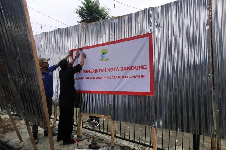 Tunggak Sewa 18 Tahun, Pemkot Bandung Tertibkan Aset Tanah dan Bangunan di Jalan Bengawan