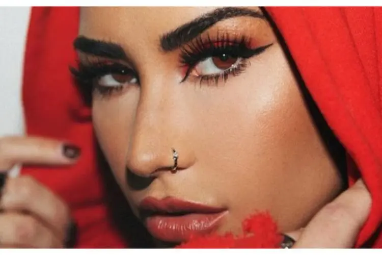 Lirik Laguââ SKIN OF MY TEETH â Demi Lovato