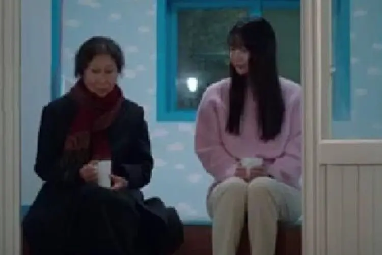 ENDING! Spoiler Our Blues Episode 20: Kang Ok Dong Bertemu Min Sun Ah Bahas Kebaikan Lee Dong Suk