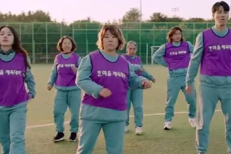 ENDING! Spoiler Our Blues Episode 20: Kehadiran Han Su dan Mi Ran Lengkapi Kebahagian Penduduk Jeju