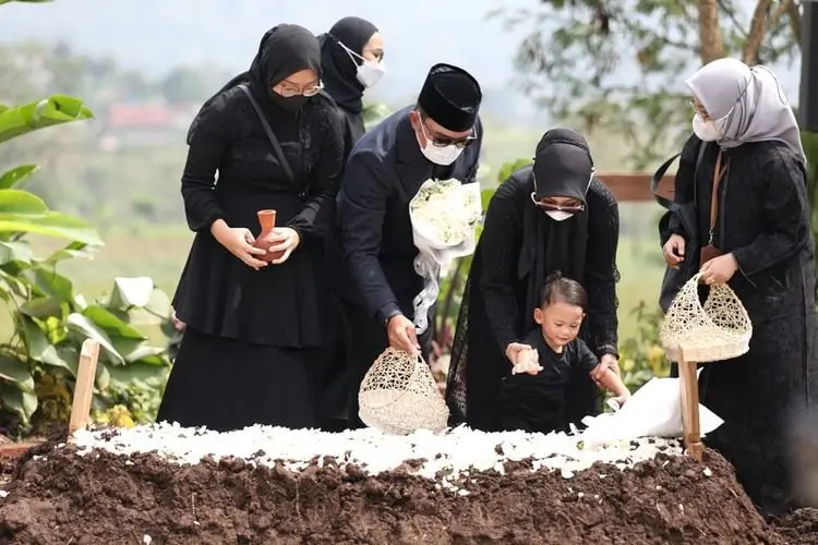 Ridwan Kamil Sampaikan Waktu Bagi yang Akan Ziarah ke Makam Eril