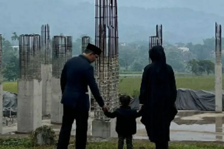 Ridwan Kamil Tulis Pesan Haru untuk Anak Bungsunya: Saatnya Kamu Meneruskan Semangat A Eril