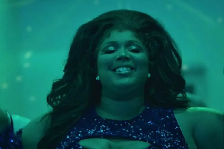 Lirik Laguââ About Damn Time â Lizzo