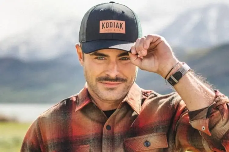 Zac Efron Jadi Kumisan? Ini Dia Tampilan Barunya yang Bikin Pangling!