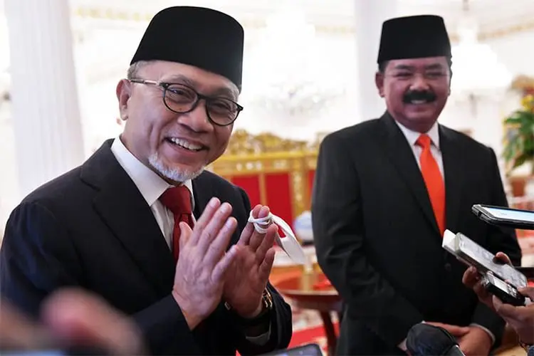Terungkap! Ini Alasan Jokowi Ganti Dua Menteri Mulai Hari Ini