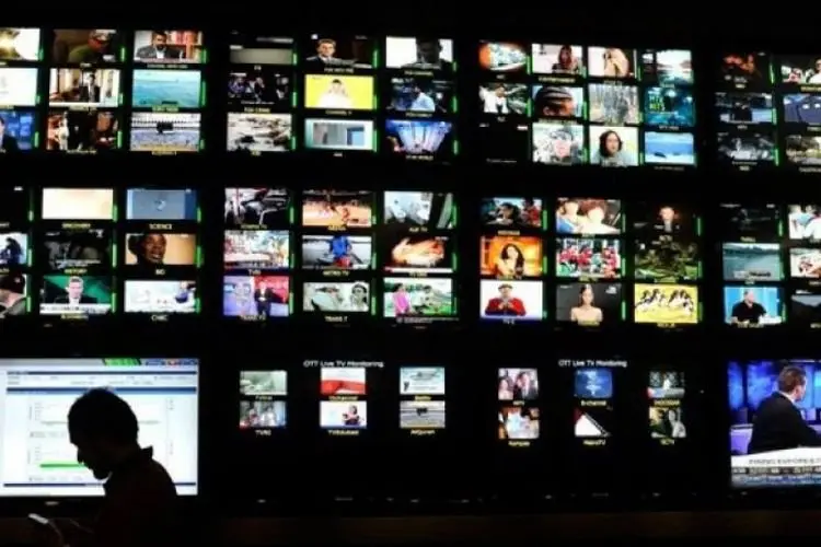 Banyak Warga Gagal Paham, Staf Ahli Menkominfo: Siaran Digital Tak Perlu TV Baru dan Antena Parabola!