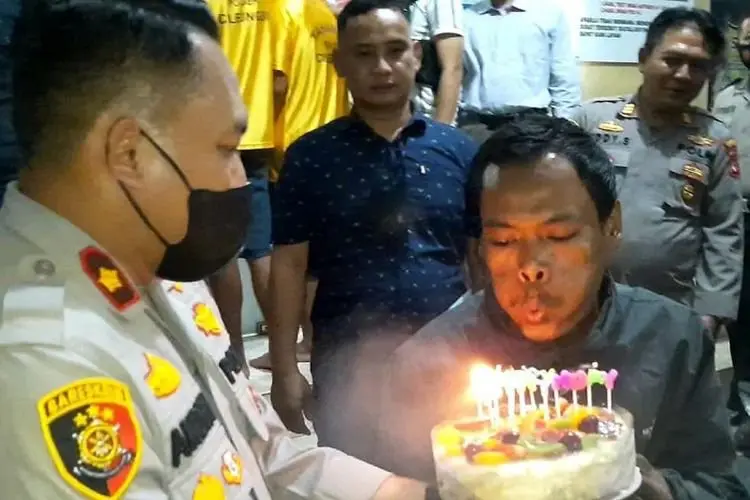 Korban Curanmor di Cileungsi Ini Terkejut! Tiba-tiba Polisi Beri Dua Kado Ultah