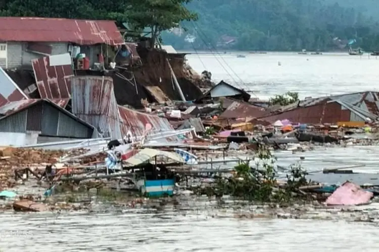 Abrasi Pantai di Minahasa Selatan, Puluhan Rumah Tenggelam dan Rusak Berat
