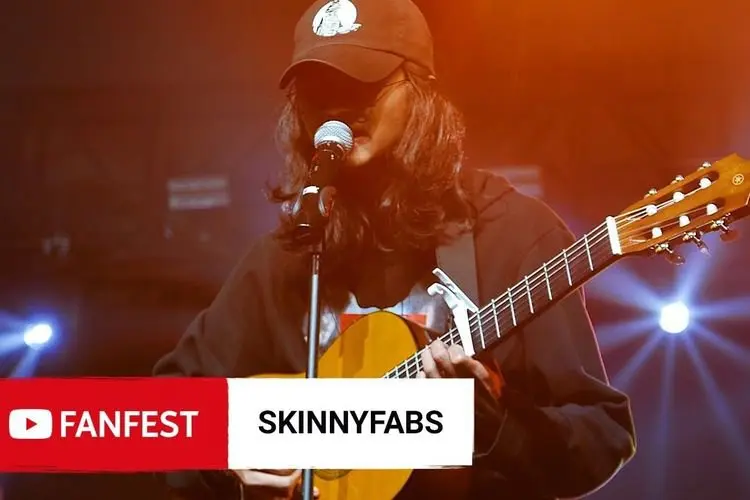 Lirik Laguââ Ghost â Skinnyfabs