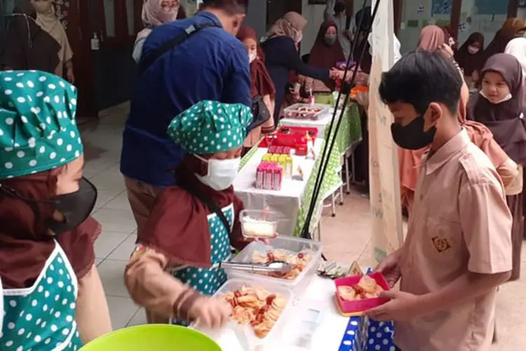 SD Ar Rahman Darul Ilmi Bandung Gelar Market Day, Bumi Inspirasi Berbagi Tips kepada Siswa-Siswi