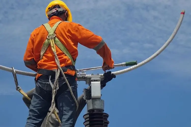 PLN: Pascapandemi Sektor Pariwisata Jabar Menggeliat, Penjualan Listrik Naik Hingga 30,57 Persen