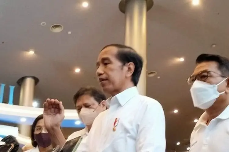 Alhamdulillah, Alumni Kartu Prakerja Ini Dapat Sepeda dan Laptop dari Jokowi