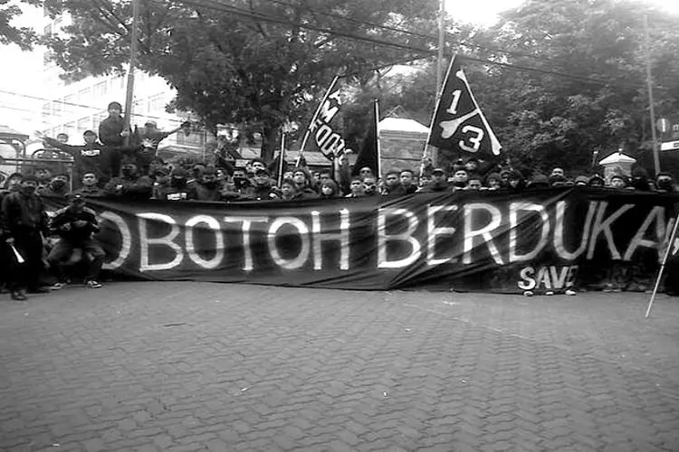 Ini Pengakuan Bobotoh yang Melihat Langsung Meninggalnya 2 Suporter Tewas pada Laga Persib Vs Persebaya