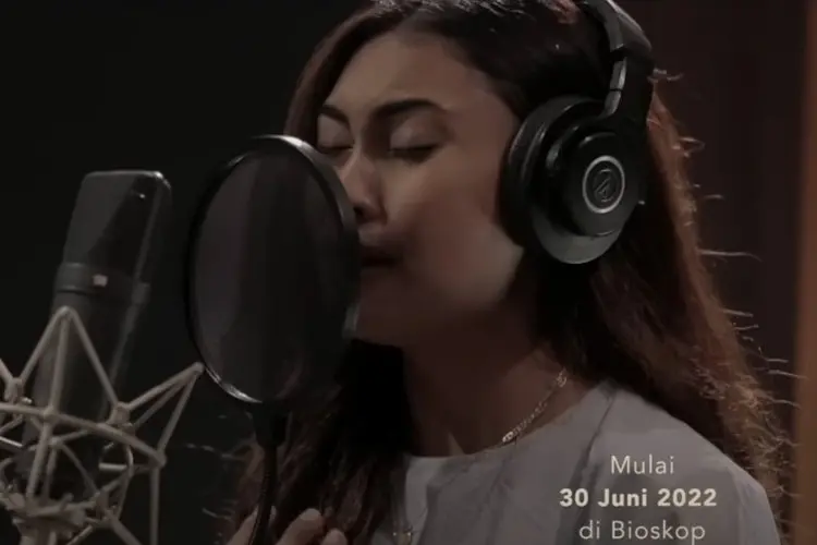 Lirik Laguââ Tuhan Ku Tak Sanggup â Novia Bachmid (Ost. Ranah 3 Warna)