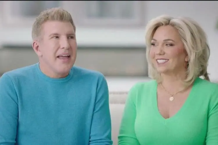 Dinyatakan Bersalah Atas Kasus Penipuan Bank, Todd Chrisley dan Julie Chrisley Angkat Bicara!