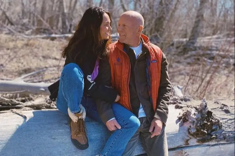 Emma Heming Berulang Tahun ke-44, Bruce Willis Berikan Hadiah Manis!