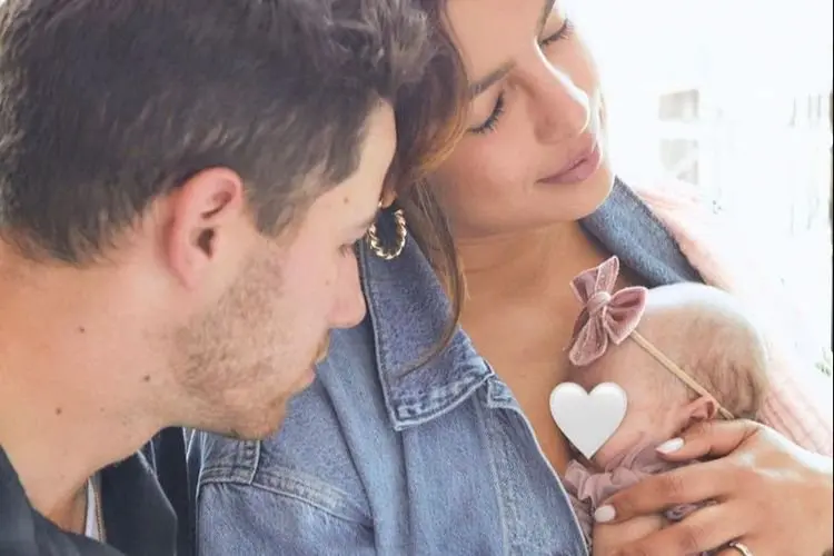 Rayakan Hari Ayah, Nick Jonas Unggah Foto Gunakan Sepatu Couple Pemberian Priyanka Chopra Bersama Baby Malti
